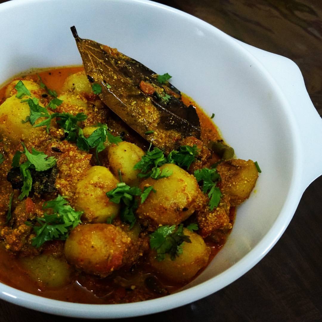 dum aloo UP style